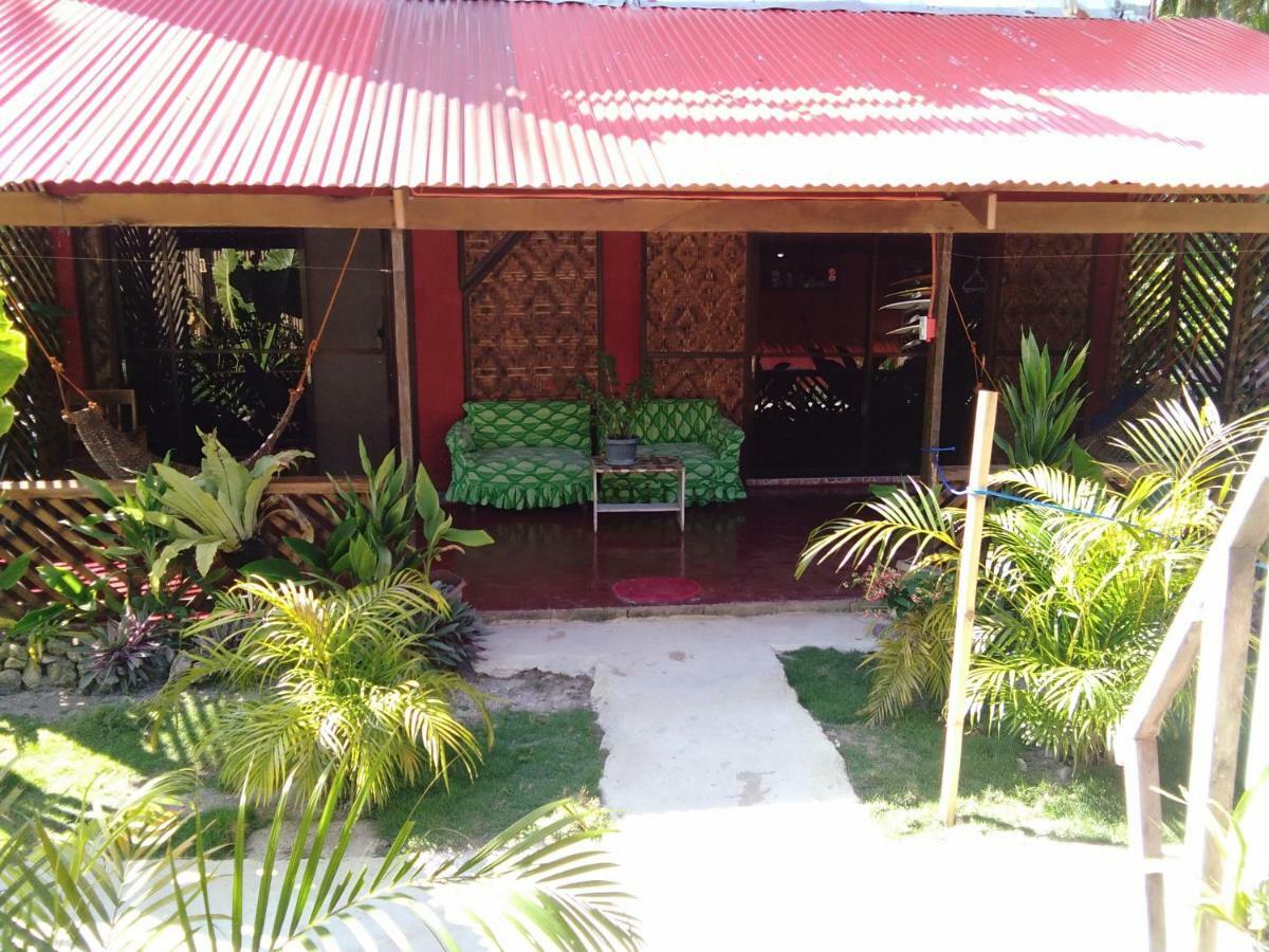 Nine Clouds Homestyle Accommodation جنرال لونا المظهر الخارجي الصورة